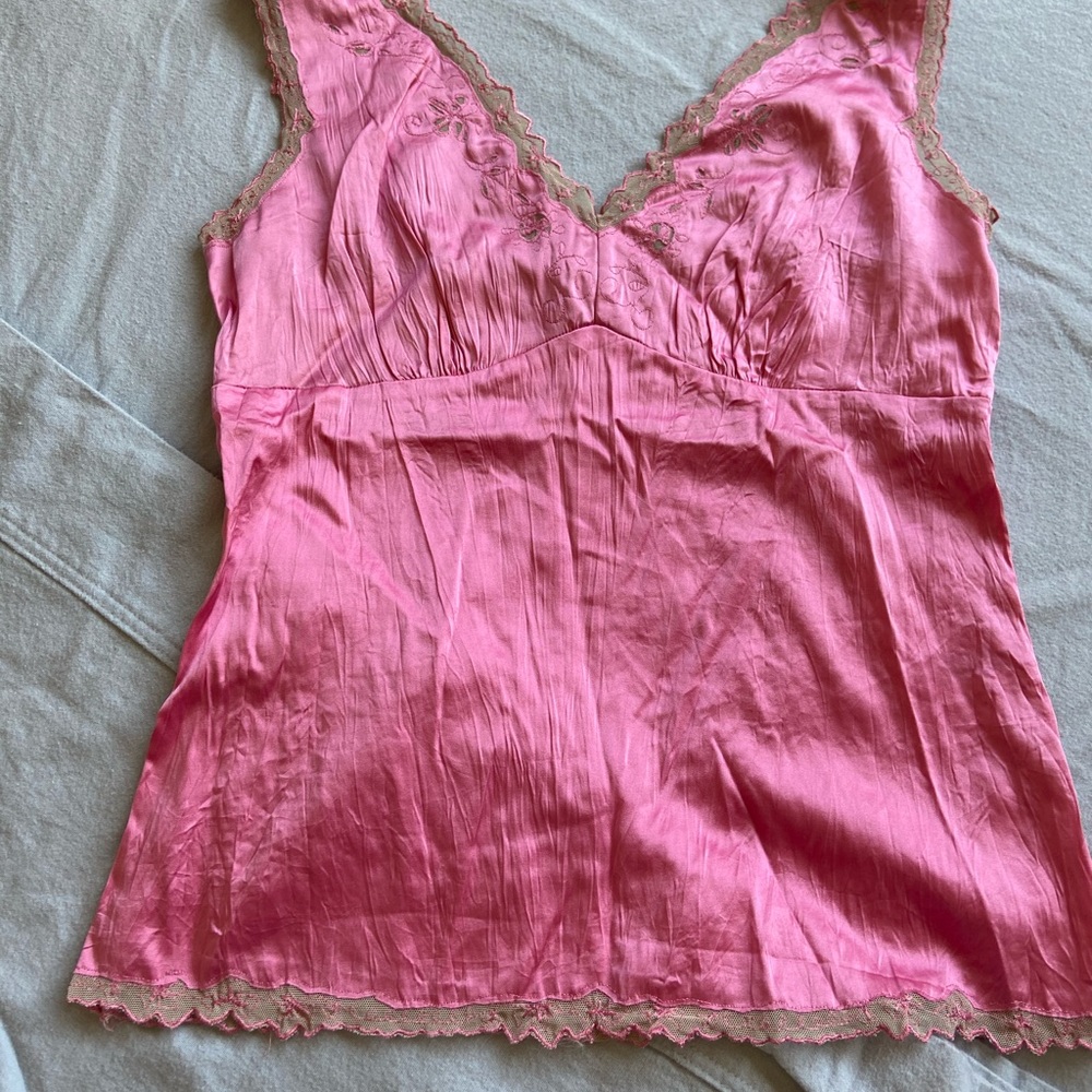 Tahari pink silk tank top with lace detailing